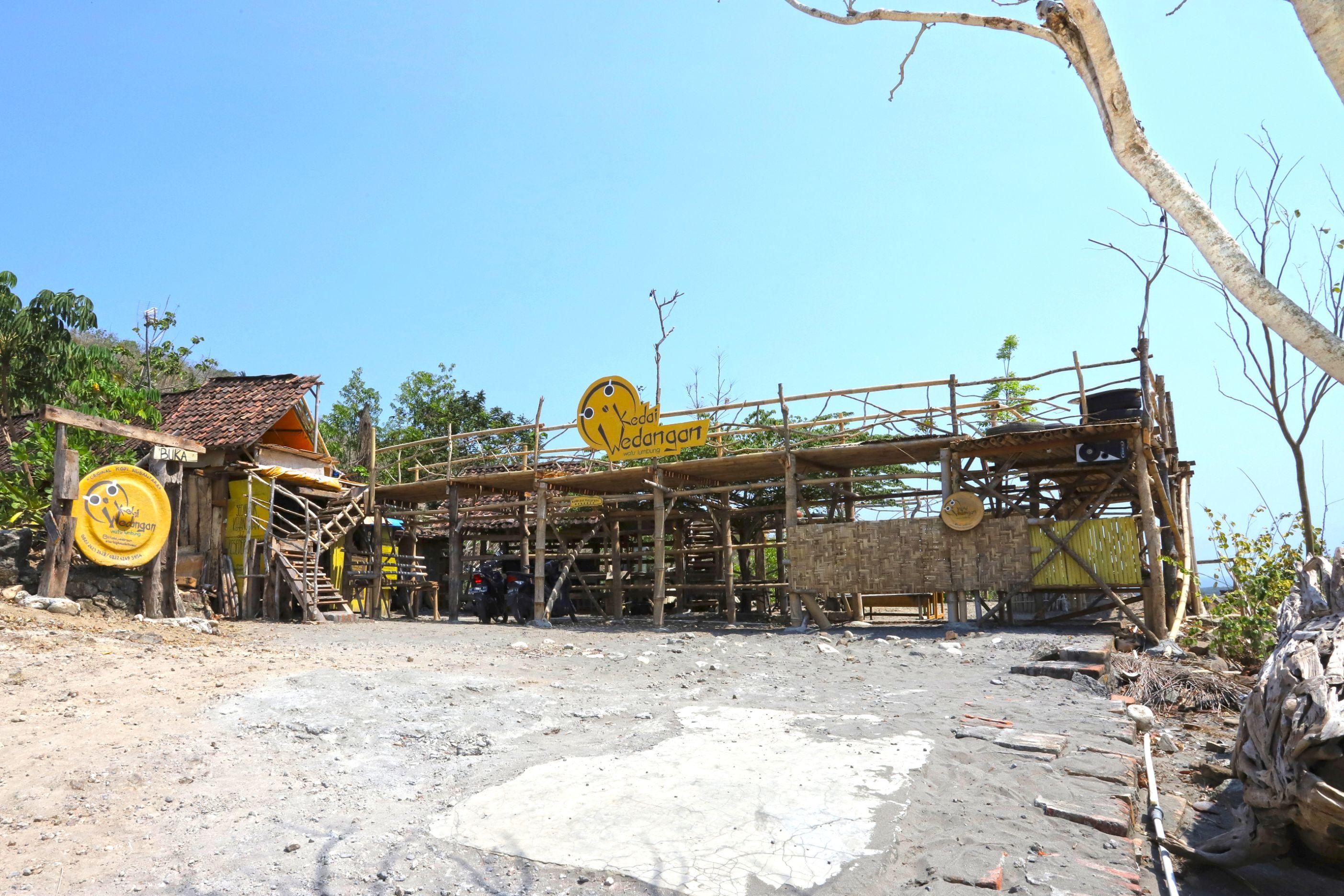 Newalaskuliner & Homestaywatulumbung Kretek Εξωτερικό φωτογραφία