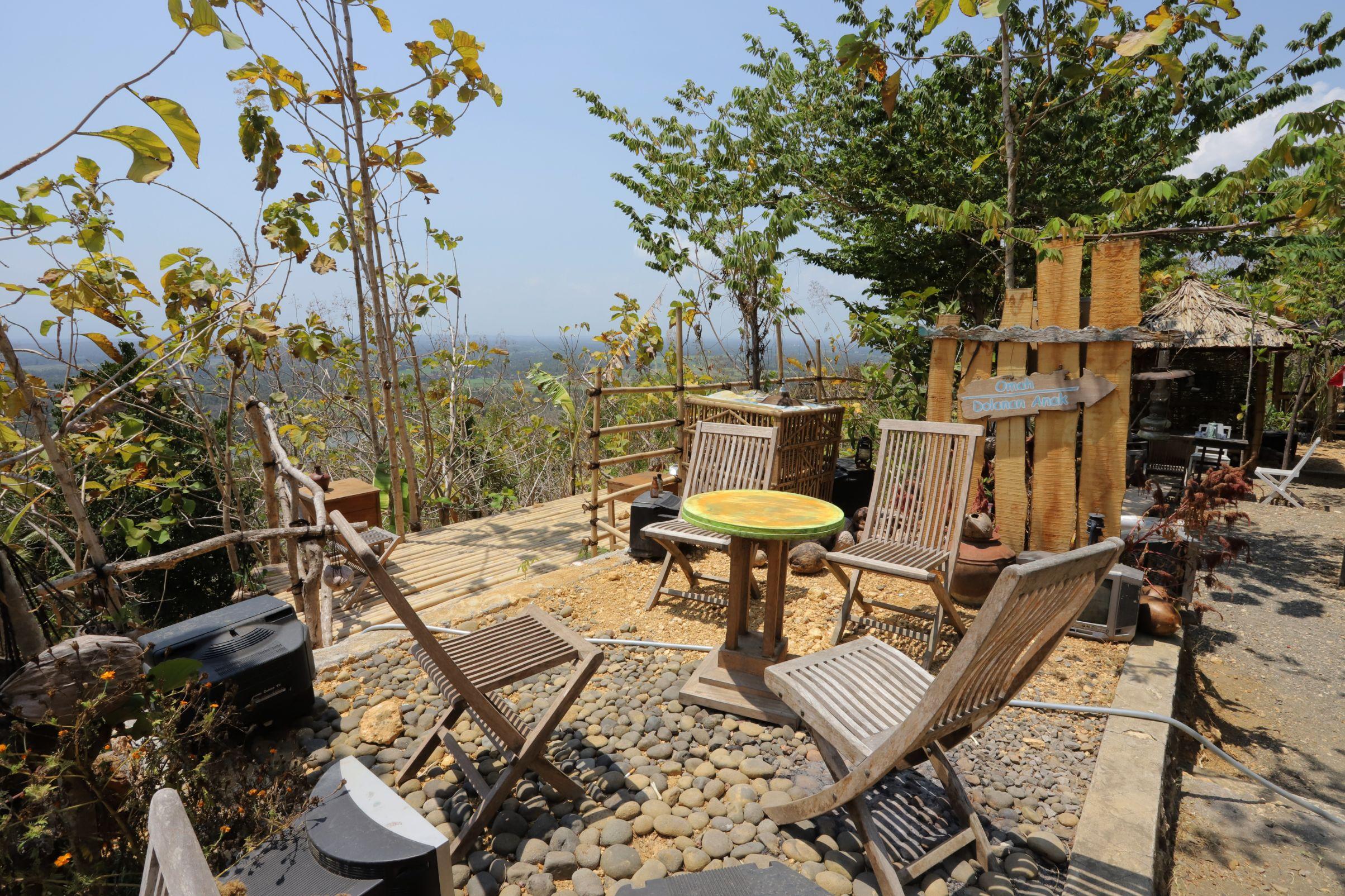 Newalaskuliner & Homestaywatulumbung Kretek Εξωτερικό φωτογραφία