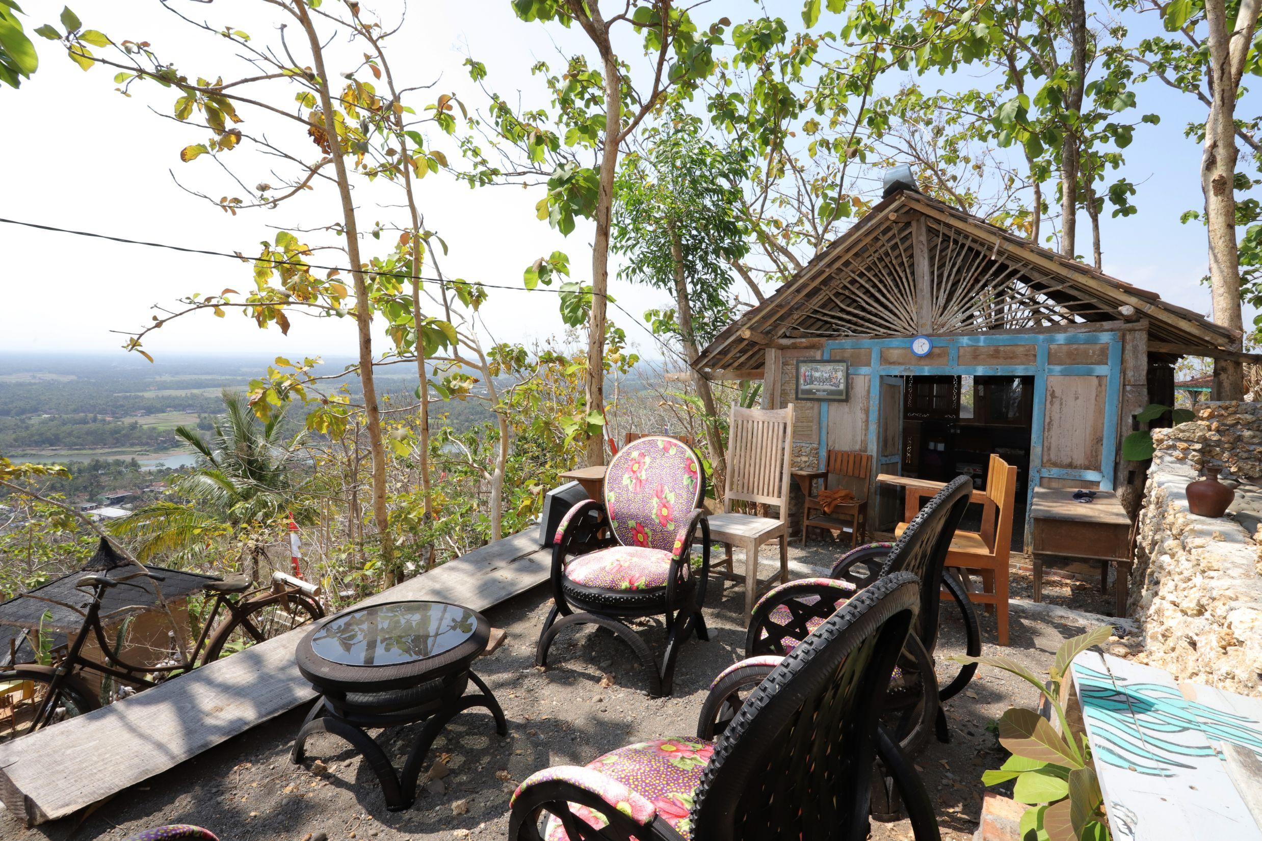 Newalaskuliner & Homestaywatulumbung Kretek Εξωτερικό φωτογραφία