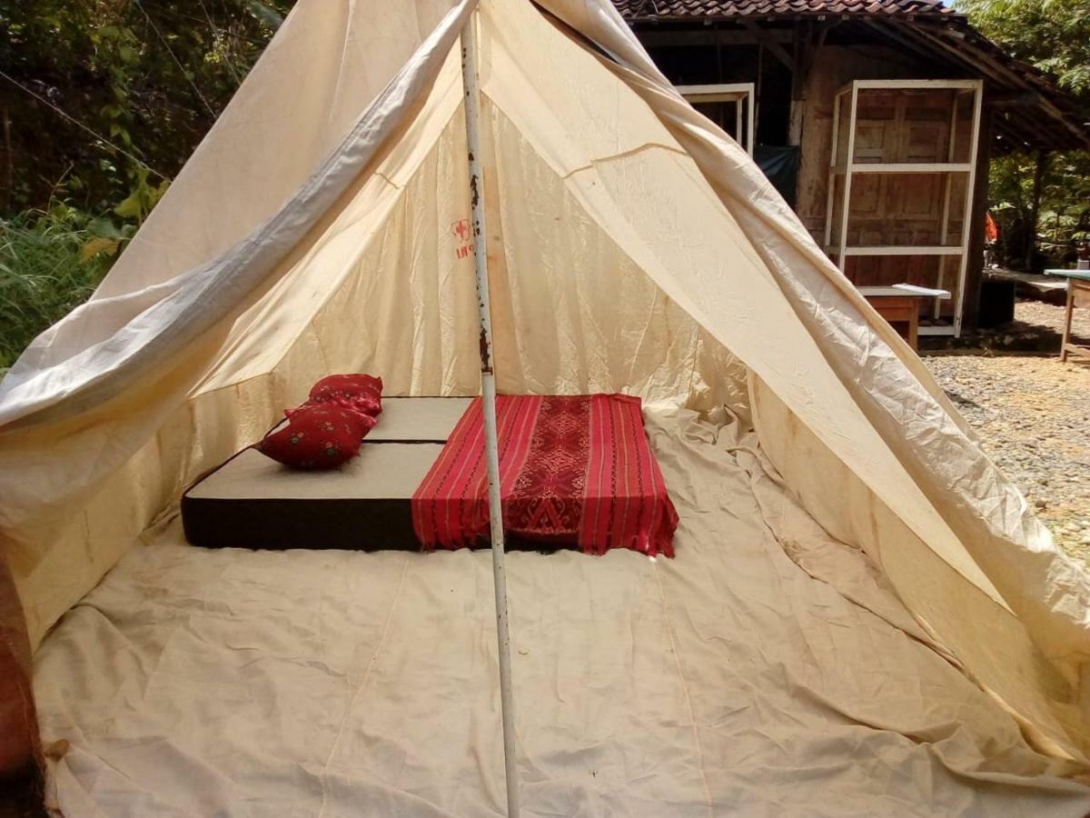 Newalaskuliner & Homestaywatulumbung Kretek Εξωτερικό φωτογραφία