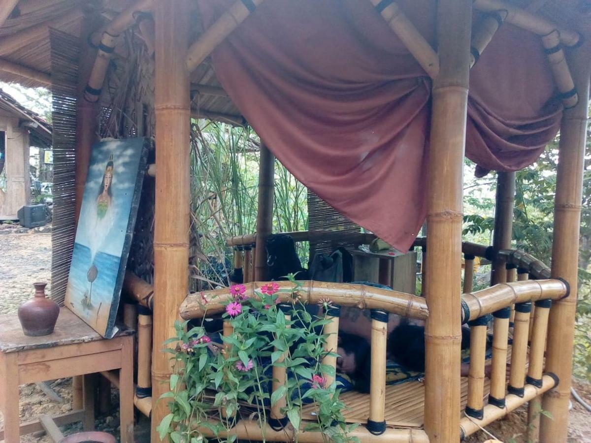Newalaskuliner & Homestaywatulumbung Kretek Εξωτερικό φωτογραφία