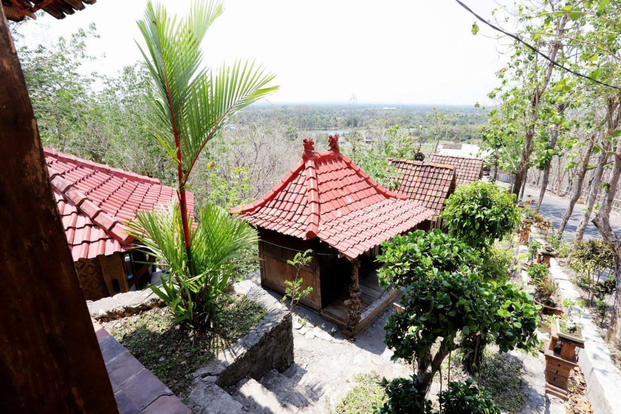 Newalaskuliner & Homestaywatulumbung Kretek Εξωτερικό φωτογραφία
